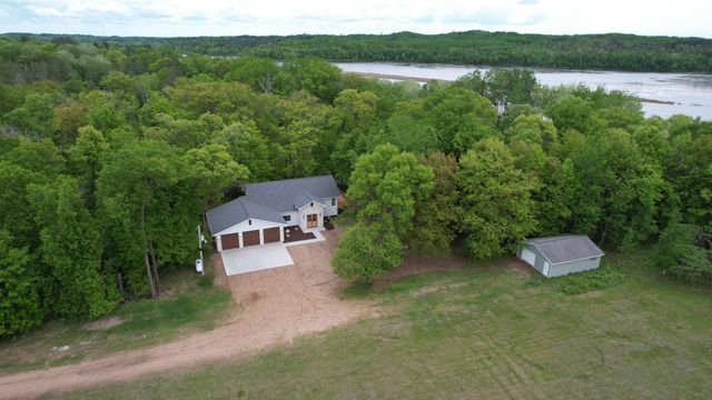 20482 Lord Road, Merrifield, MN 56465