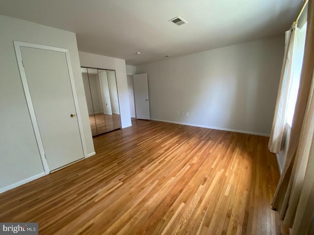 501 SILVER CT, Hamilton, NJ 08690