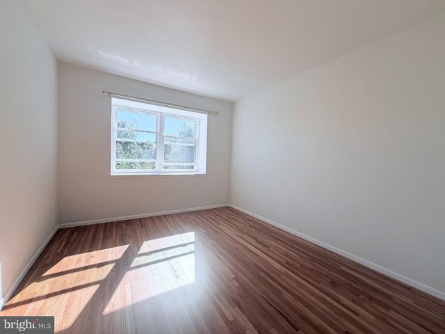501 SILVER CT, Hamilton, NJ 08690