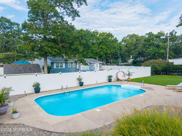 317 Alpine Street, Forked River, NJ 08731