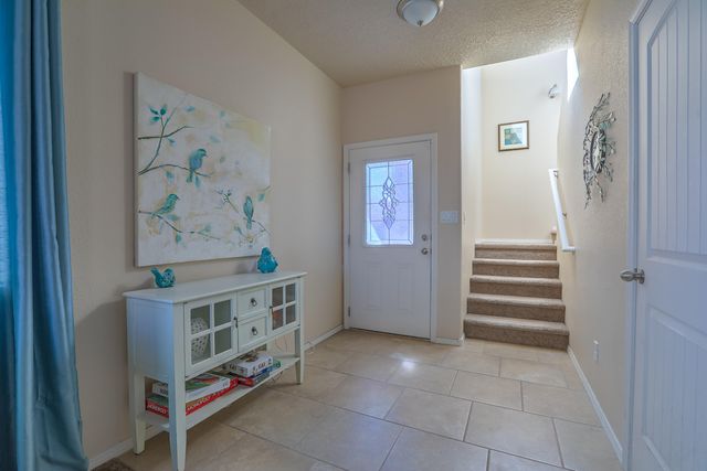824 Zimina Drive NW, Albuquerque, NM 87120