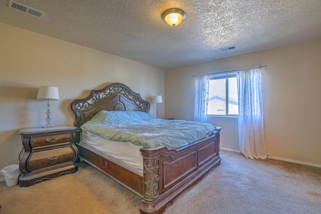 824 Zimina Drive NW, Albuquerque, NM 87120