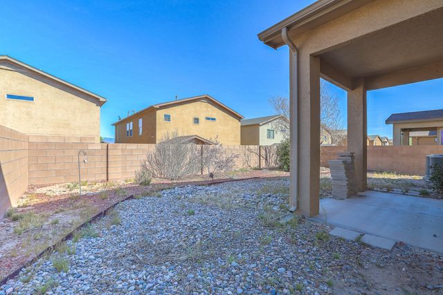 824 Zimina Drive NW, Albuquerque, NM 87120