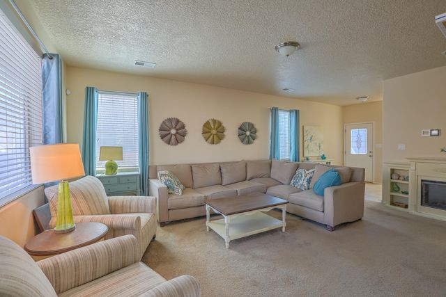 824 Zimina Drive NW, Albuquerque, NM 87120