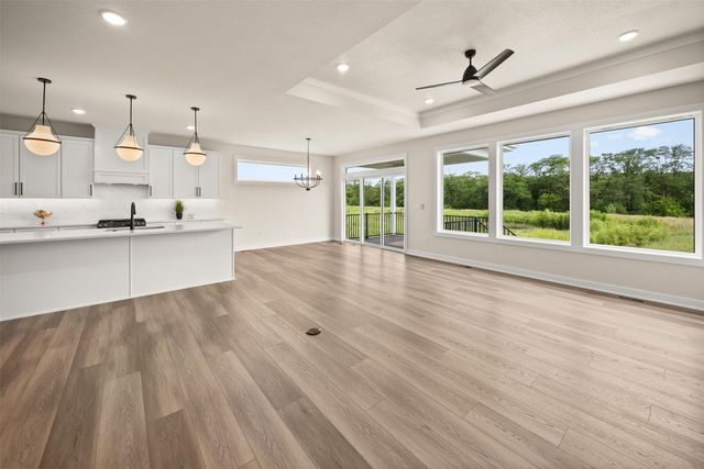 1376 S Lotus Place, West Des Moines, IA 50266