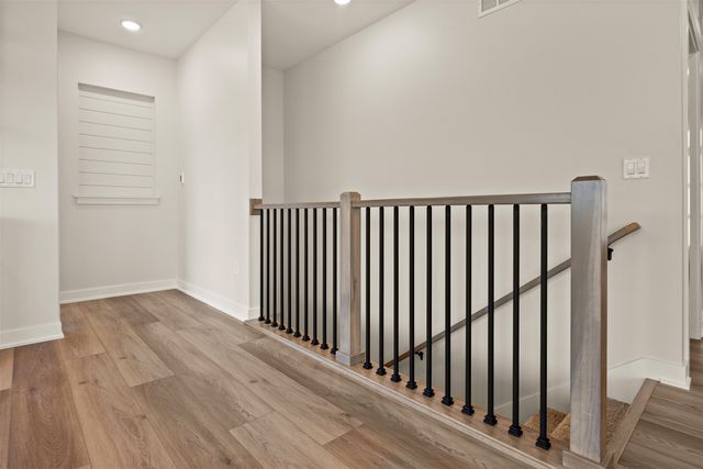 1376 S Lotus Place, West Des Moines, IA 50266