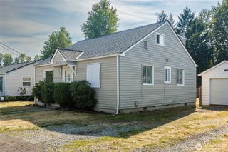 8418 E B Street, Tacoma, WA 98445