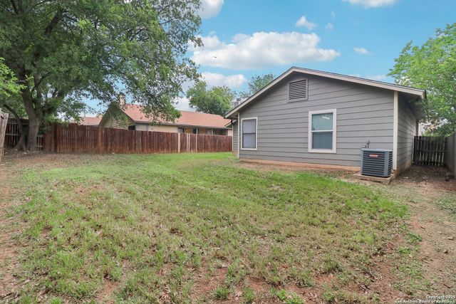 345 Cypressfox, San Antonio, TX 78245