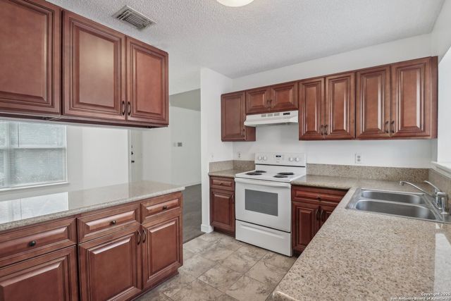 345 Cypressfox, San Antonio, TX 78245