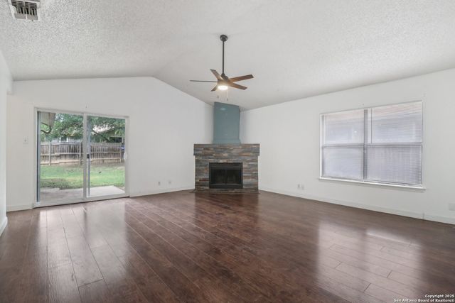 345 Cypressfox, San Antonio, TX 78245