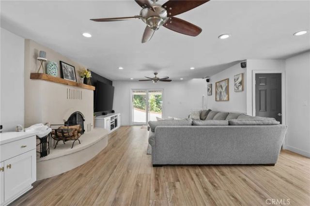 1015 Summit, Crestline, CA 92325