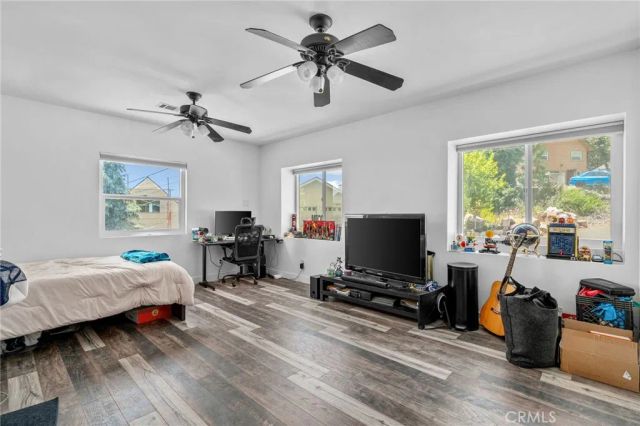 1015 Summit, Crestline, CA 92325