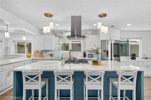 1015 Summit, Crestline, CA 92325