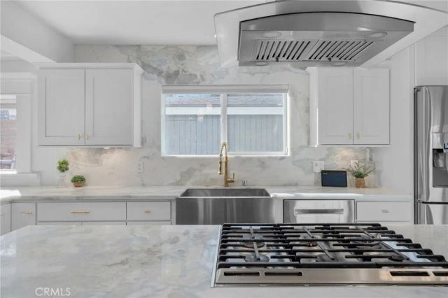 1015 Summit, Crestline, CA 92325