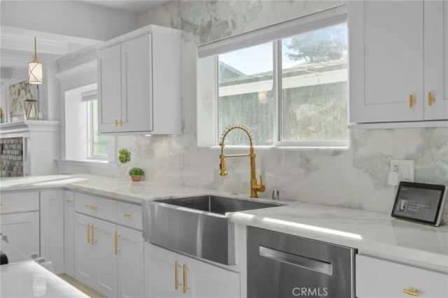 1015 Summit, Crestline, CA 92325