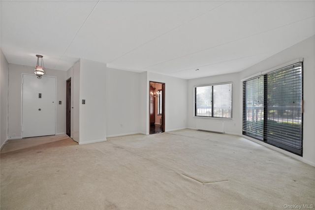 500 High Point Drive 403, Hartsdale, NY 10530