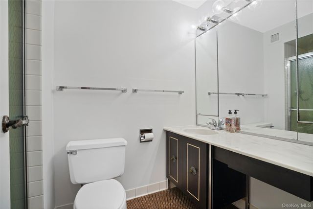 500 High Point Drive 403, Hartsdale, NY 10530