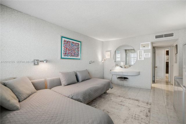 2751 S Ocean Dr 1805S, Hollywood, FL 33019