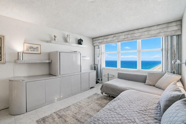 2751 S Ocean Dr 1805S, Hollywood, FL 33019