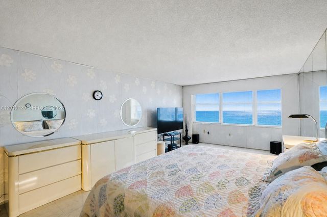 2751 S Ocean Dr 1805S, Hollywood, FL 33019