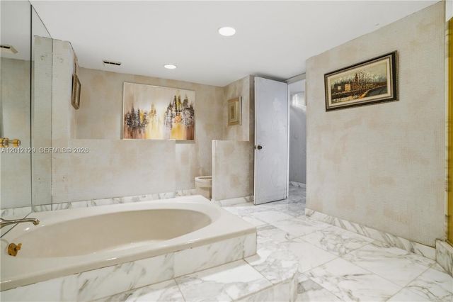 2751 S Ocean Dr 1805S, Hollywood, FL 33019