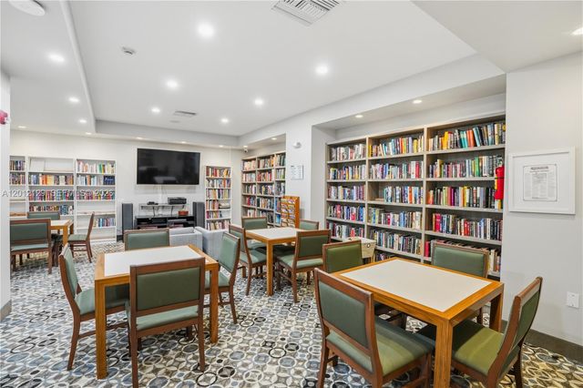 2751 S Ocean Dr 1805S, Hollywood, FL 33019