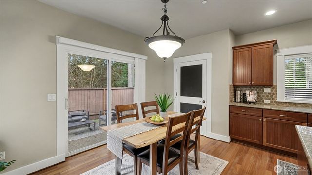 15557 SE 160th Place, Renton, WA 98058