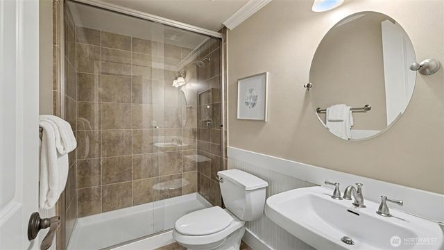 15557 SE 160th Place, Renton, WA 98058