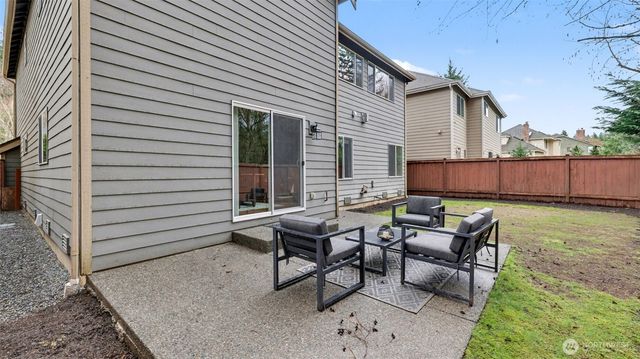 15557 SE 160th Place, Renton, WA 98058