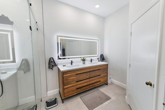 6685 NW 24th Terrace, Boca Raton, FL 33496