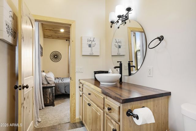 2718 Church Lane, Overgaard, AZ 85933