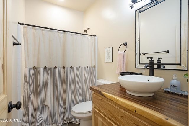 2718 Church Lane, Overgaard, AZ 85933