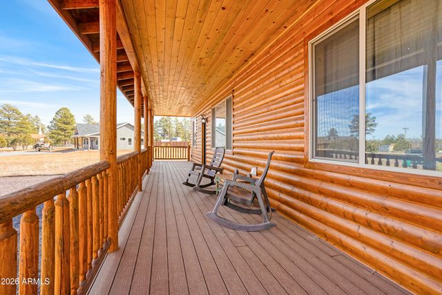 2718 Church Lane, Overgaard, AZ 85933