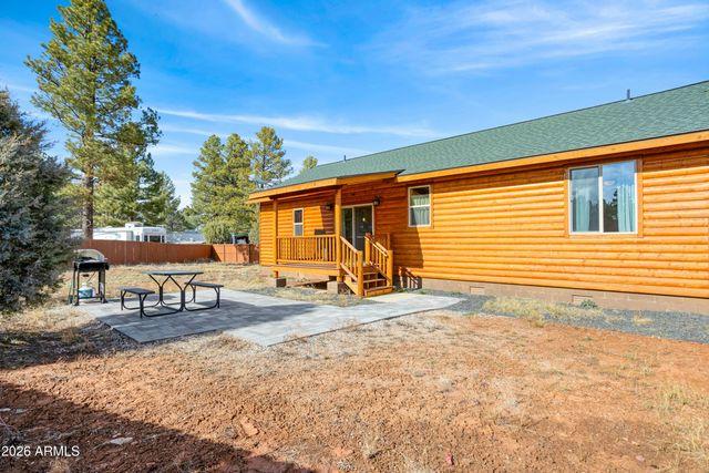 2718 Church Lane, Overgaard, AZ 85933