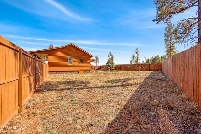 2718 Church Lane, Overgaard, AZ 85933