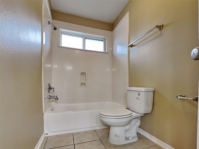 5718 Emerald Brook Lane, League City, TX 77573