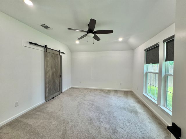 1134 Vintage Avenue, Gainesville, TX 76240