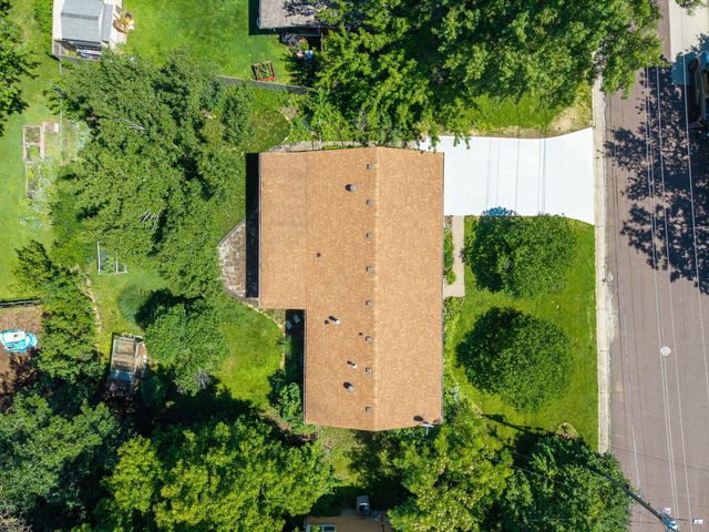 1801 PARKADE BLVD, Columbia, MO 65202