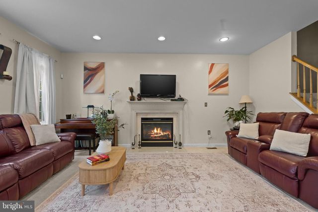 1910 MARS RUN RD, Baltimore, MD 21221