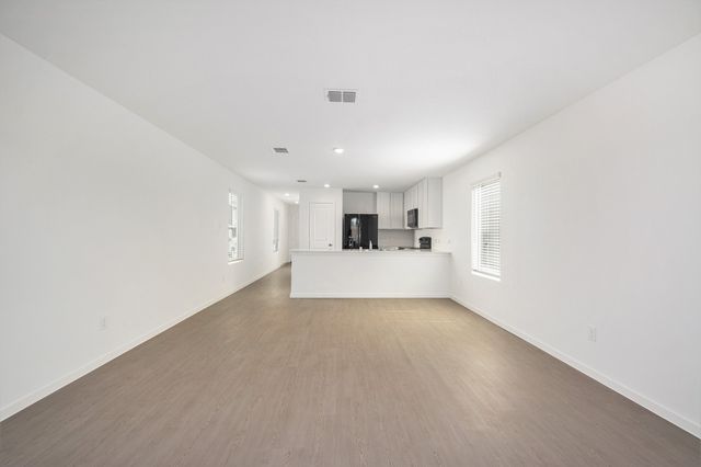 911 Sandhill Crane Lane, Princeton, TX 75407