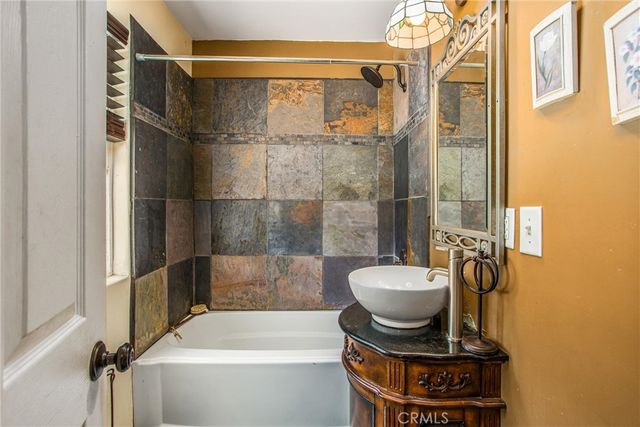 375 E County Line Road, Calimesa, CA 92320