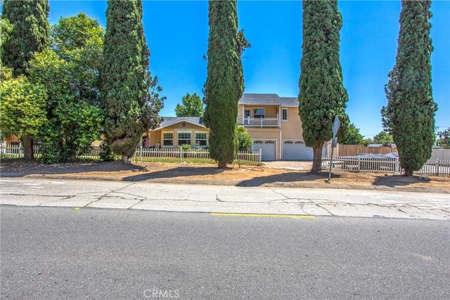 375 E County Line Road, Calimesa, CA 92320