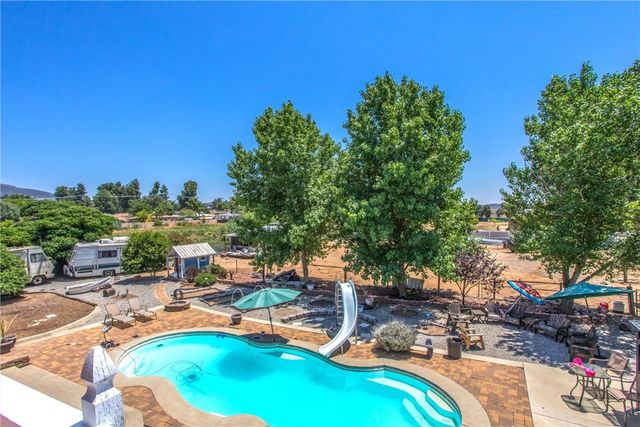 375 E County Line Road, Calimesa, CA 92320