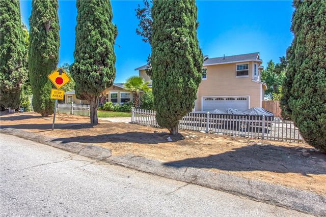 375 E County Line Road, Calimesa, CA 92320