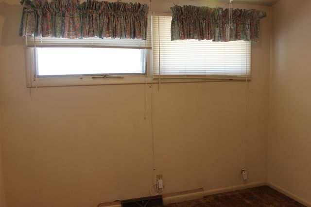 738 Greenbriar Circle, Salina, KS 67401