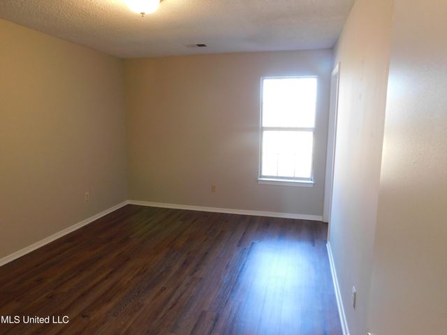 5820 Briarwood Drive, Horn Lake, MS 38637