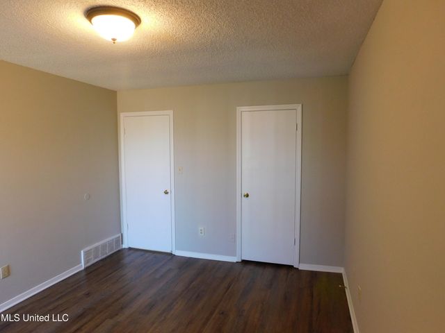 5820 Briarwood Drive, Horn Lake, MS 38637