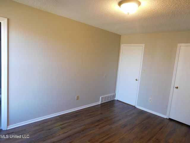 5820 Briarwood Drive, Horn Lake, MS 38637