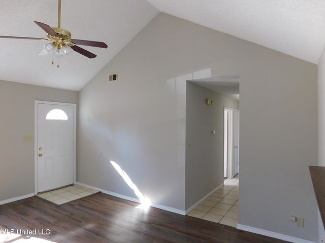 5820 Briarwood Drive, Horn Lake, MS 38637