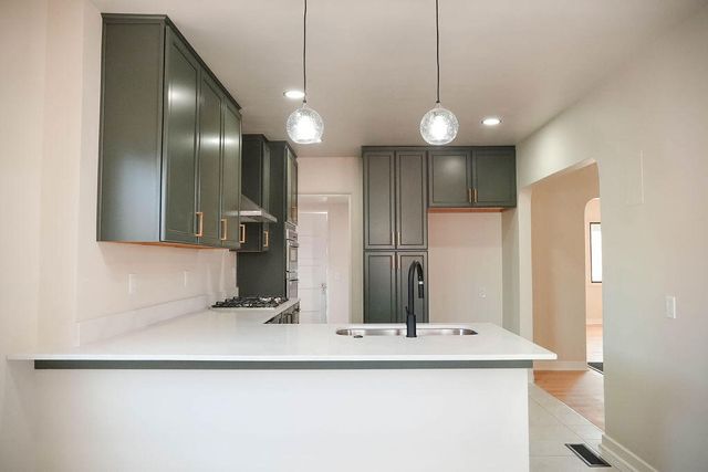 3017 Frontier Avenue NE, Albuquerque, NM 87106